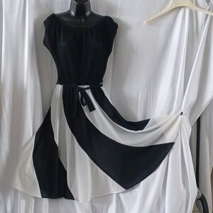 Vintage 70s disco dress swirl skirt & stretch neck or off shoulder. Measurements